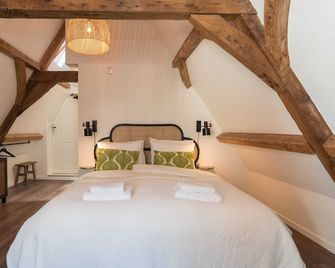 Six Boutique Hotel - Romantic Attic Room - Haarlem