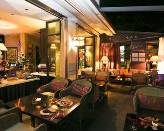 La Place Boutique Hotel - אנטיב - מסעדה