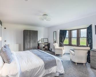 Grey Harlings - Montrose - Bedroom