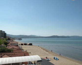 Hotel Parrini - Follonica - Playa