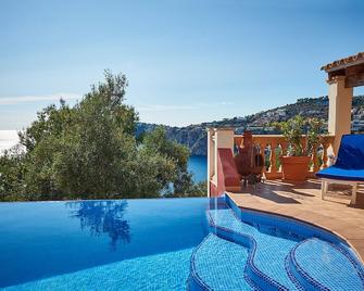 Mediterranean Apartment On Mallorca With A Large Private Terrace And Sea Views - Andratx - Bazén