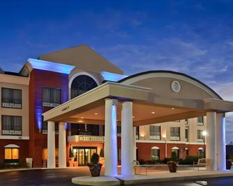 Baymont by Wyndham Bessemer - Bessemer - Gebouw