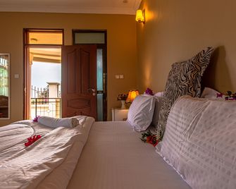 The Lahe Hotels - Mwanza - Schlafzimmer