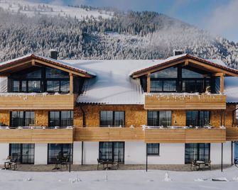 Alpin Lodges - Moderne Appartements mit Zugang zu 3000 qm SPA Panoramahotel Oberjoch - Bad Hindelang - Gebäude