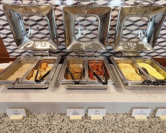 Holiday Inn Express & Suites Pittsburgh West - Green Tree By IHG - Pittsburgh - Buffet