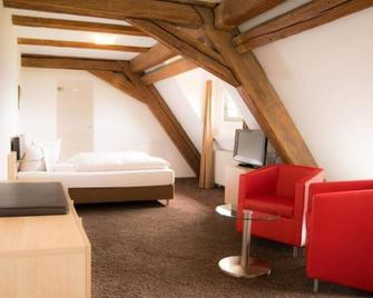 Hotel Hofgut Hohenkarpfen - Hausen ob Verena - Schlafzimmer