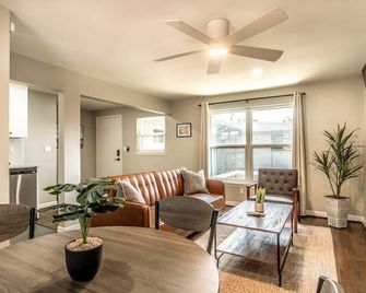1BR Gem Free Parking 5 mins to Houston Museum - Houston - Sala de estar