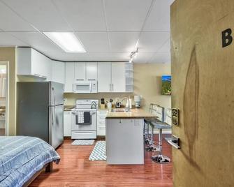 First level studio suite close to everything bike, ski, swim Zephyr Cove! - Zephyr Cove - Cocina