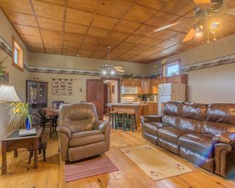 Watauga River Cabins-Laurels Cabin - Johnson City - Living room