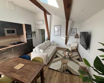 Louis XIII, Le Somail. - Ginestas - Wohnzimmer
