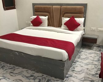 Hotel Taj Holiday - 阿格拉