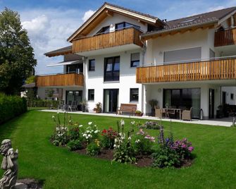 Ferienwohnung Blickfang - Garmisch-Partenkirchen - Gebäude