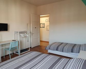 6daNoi bis - Ivrea - Habitación