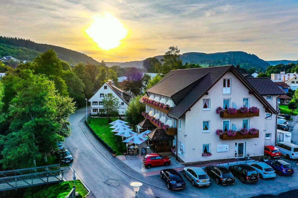 Hotel Schwörer - Titisee-Neustadt