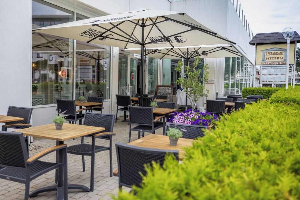 كارات هوتل جروميتس