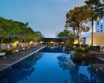 Santika Premiere Dyandra Hotel & Convention - Medan - Medan - Pool