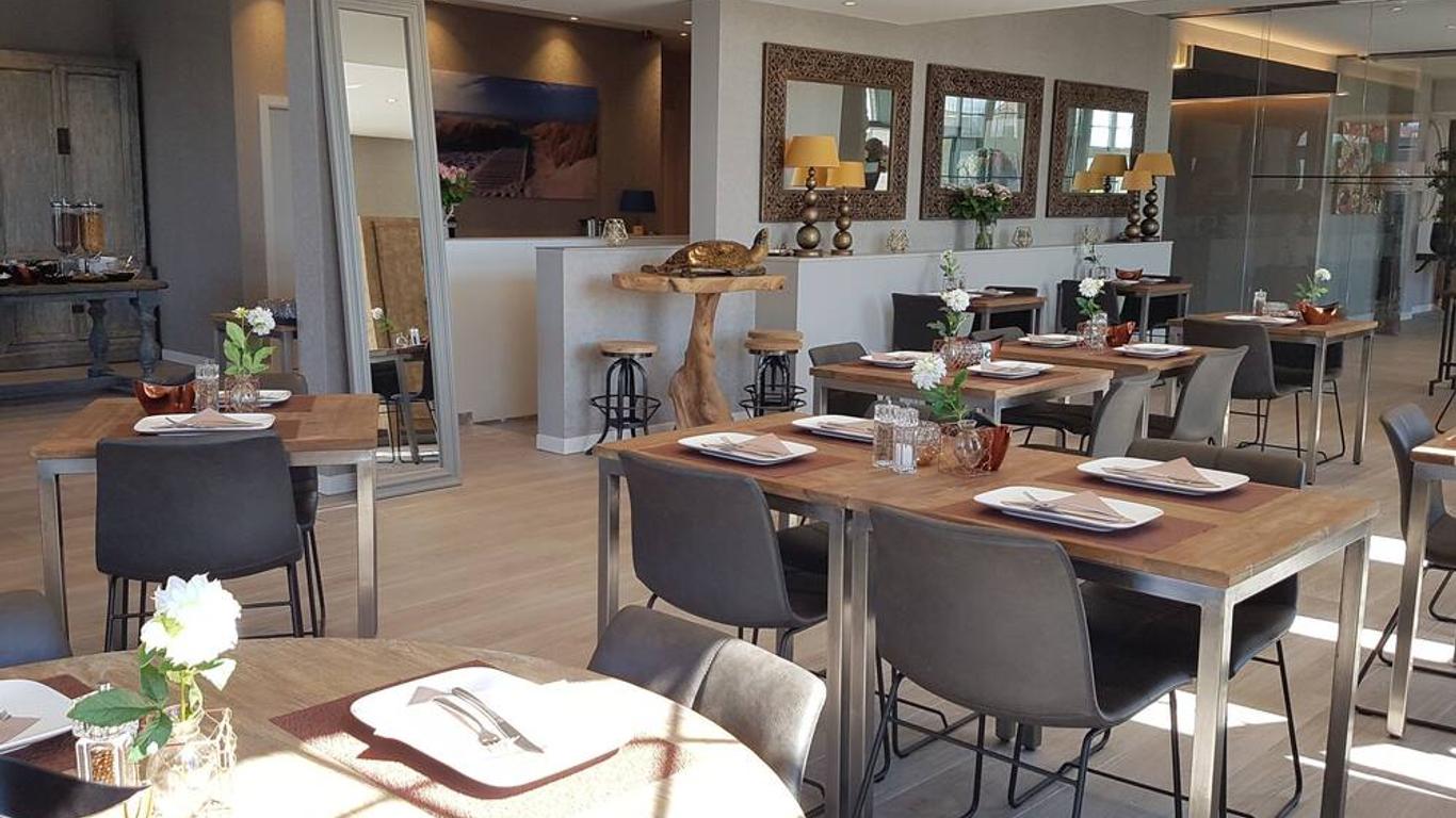 Hotel Acropolis ' Op het sportiefste park van de kust '