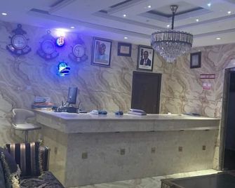 Louisiana Hotels and Suites - Agbara - Recepción