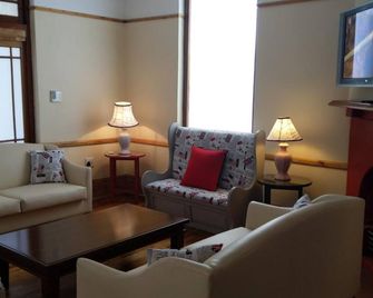 Savoy Hotel Beaufort-West - Beaufort West - Living room
