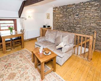 Cosy Cottage, Stunning Views, Walks from the door, Pubs within walking distance - Richmond - Living room