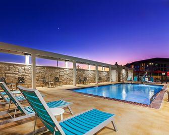 Home2 Suites by Hilton Abilene - Abilene - Pool