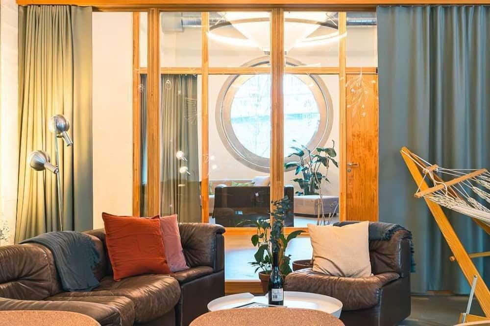 Silo Design & Boutique Hostel Basel - Basel - Wohnzimmer