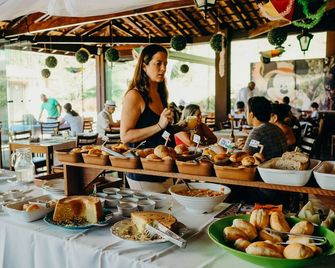 Vila Chico Hotel Fazenda - Sao Lourenco (Brasilien) - Buffet