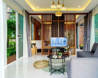 Ao Luek Panoramic Pool Villa - Ao Luek - Living room