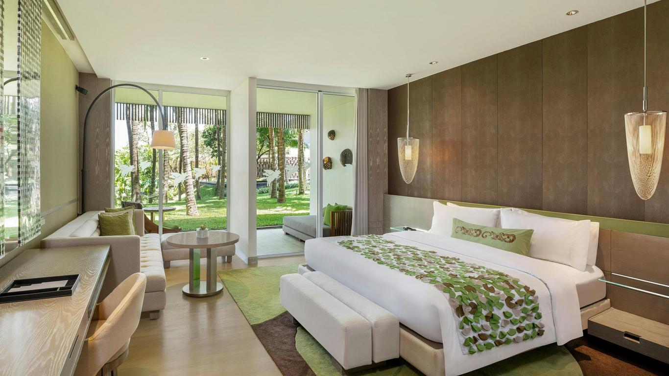 W بالي - سيمينياك