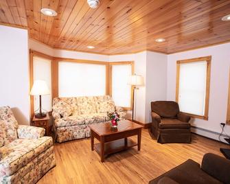 Blue Hill Lodge - Claryville - Sala de estar
