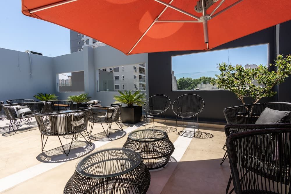 هوتل بيس باليرمو