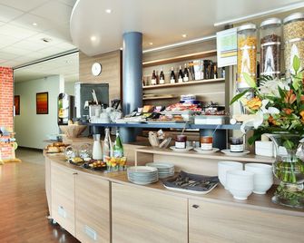 Suite-Home Orléans-Saran - Orléans - Açık büfe