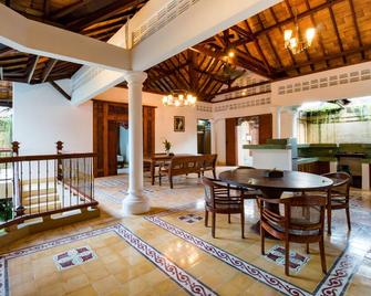 Bali Royal Heritage Villas - North Kuta - Aula