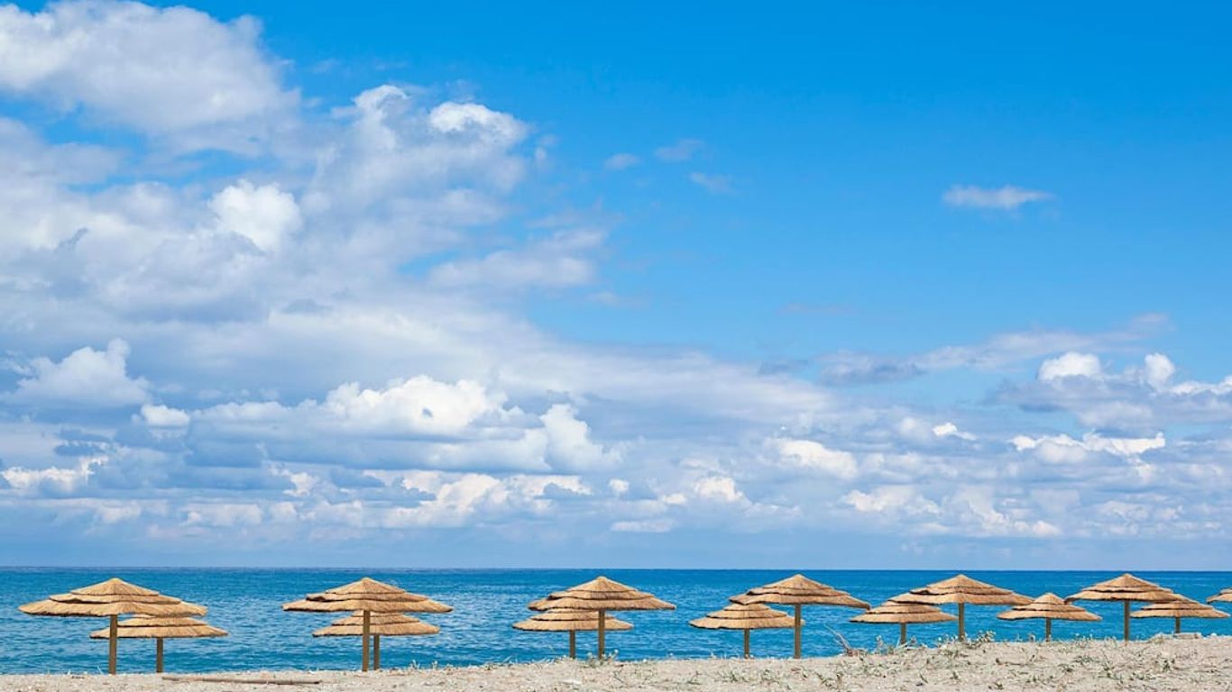 Mrs Chryssana Beach Hotel