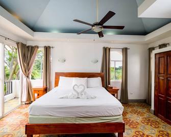 Gran Pacifica Beach Resort & Homes - San Juan - Bedroom