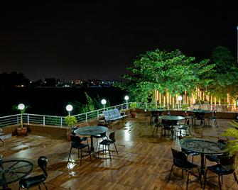 Orritel Hotel - Hinjewadi - Restaurant
