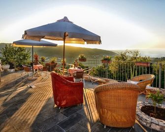 B&B Villa Nicoletta - פצ'יסי - פטיו