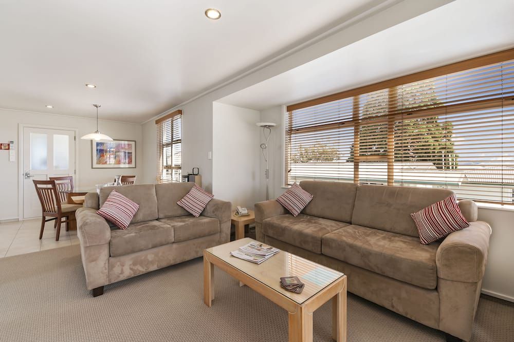 ذا فيليدج ريزورت - تاوبو - غرفة معيشة