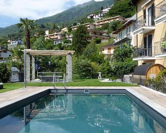 Apartments Casa Ghiggi - Brissago - Pool
