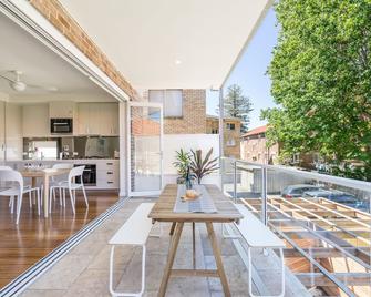 Stylish Modern Apartment In Bondi Beach - Sydney - Balkong