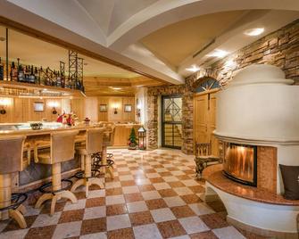 Gut Berg Naturhotel - Alpendorf - Bar