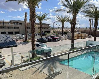 Sway Hotel - Lake Havasu City - Zwembad