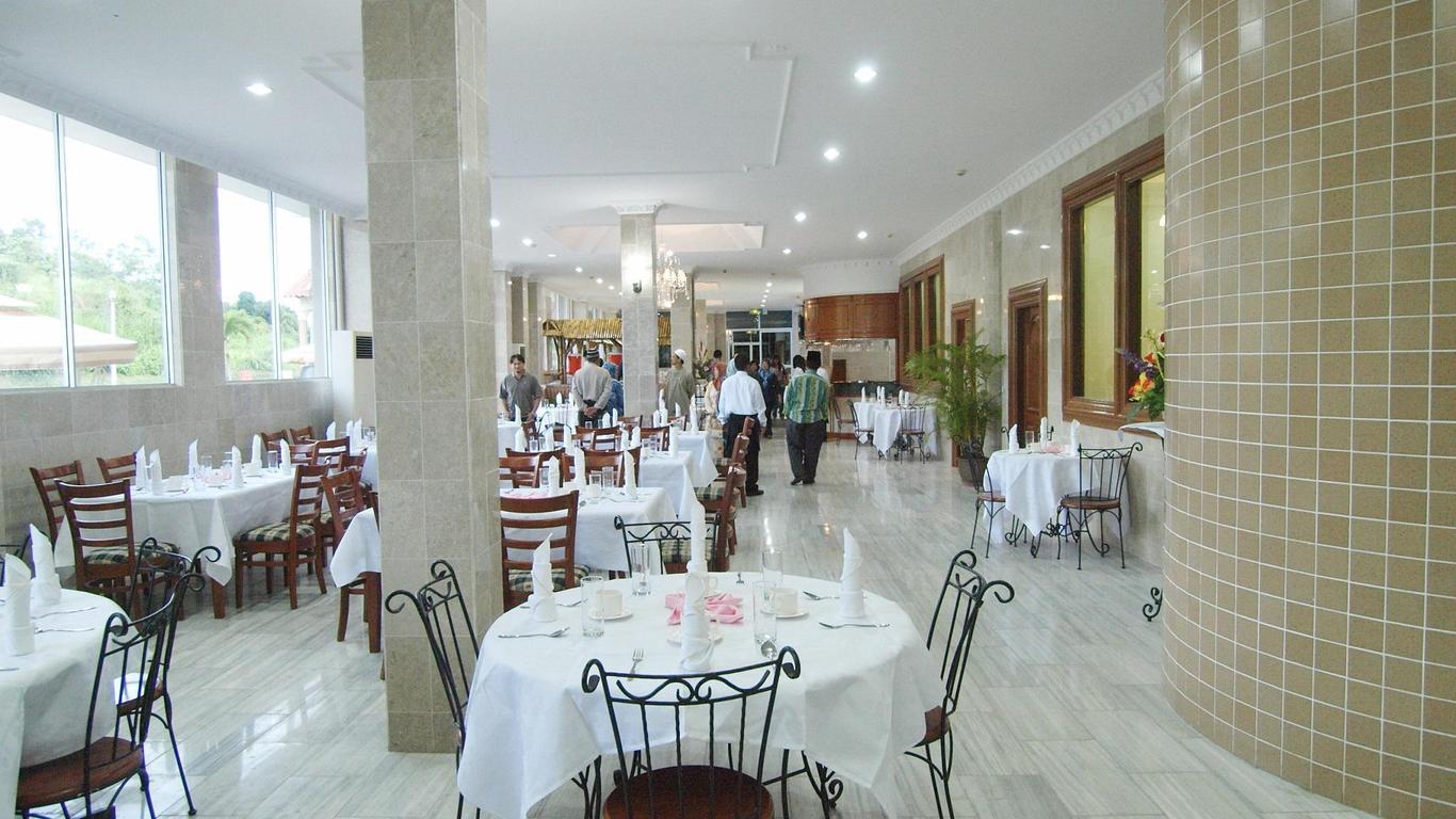 جيروتون هوتل