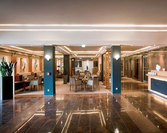 Parkhotel Berghoelzchen - Hildesheim - Lobby