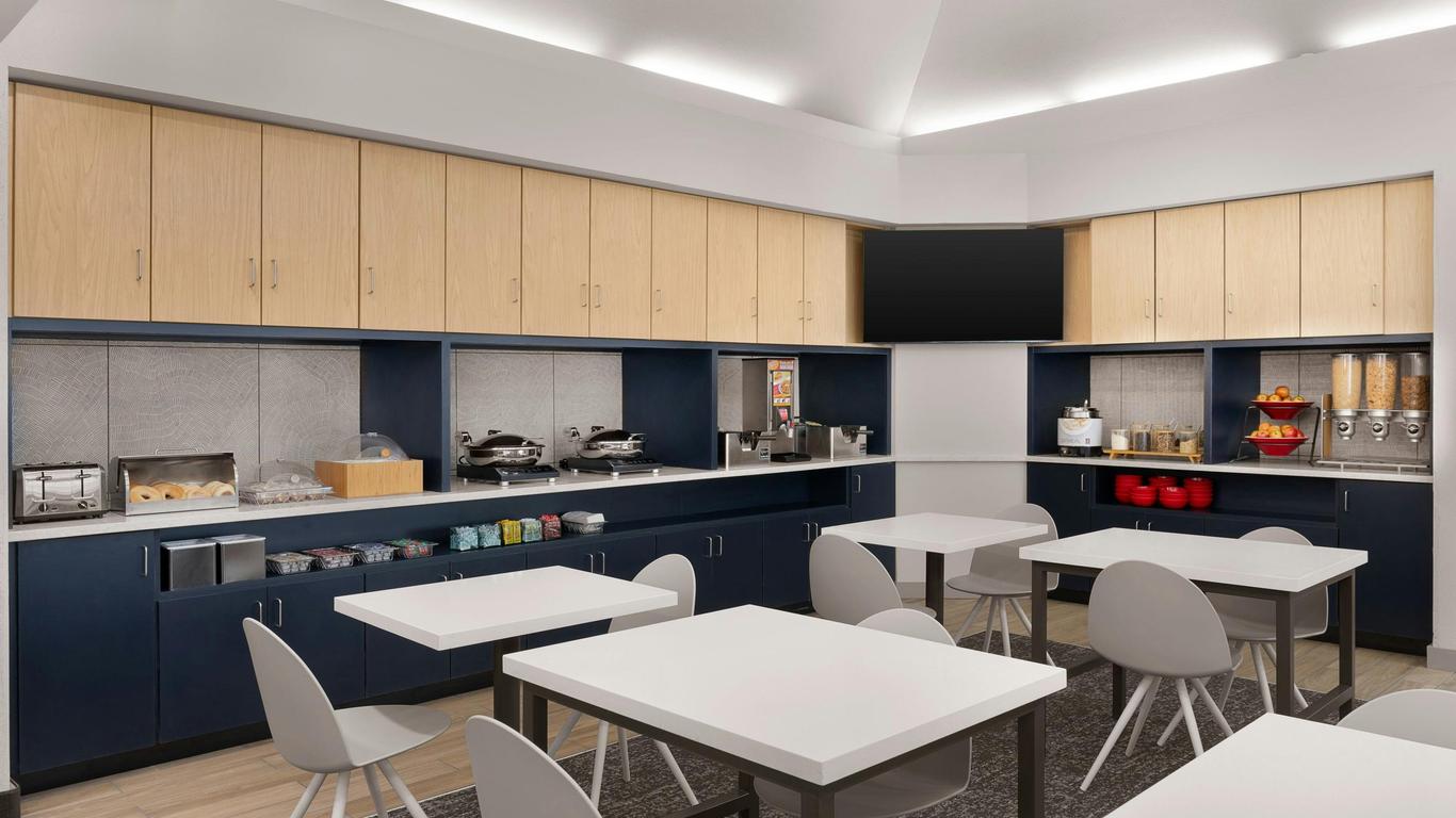TownePlace Suites by Marriott Chicago Naperville