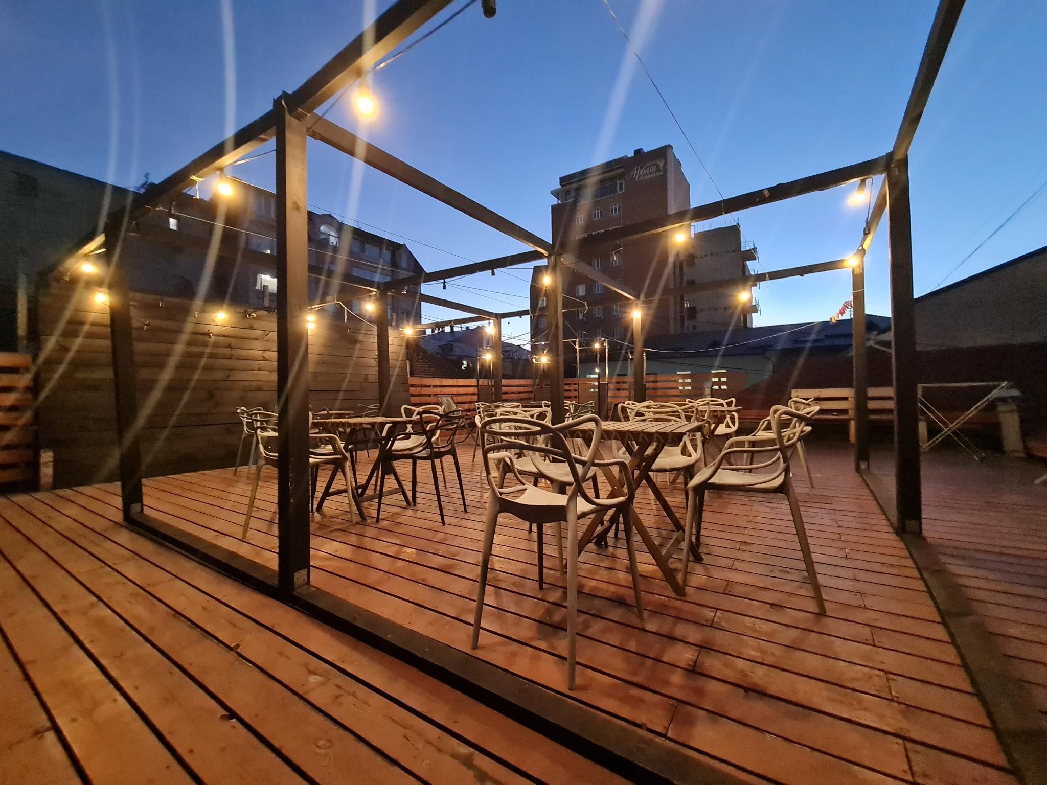 Vlassom - ולדיבוסטוק - פטיו