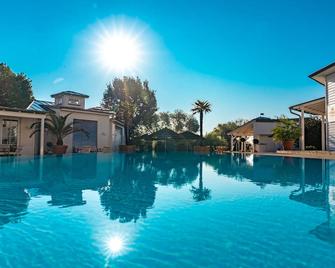 Precise Resort Schwielowsee - Werder - Pool