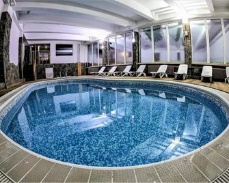 Dedeman Palandoken Resort Hotel - Erzurum - Piscina