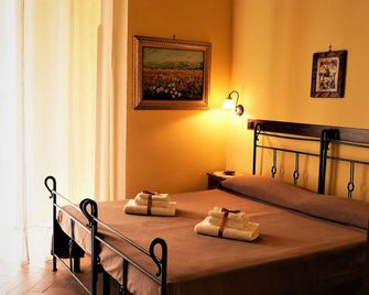 B&B Conte Cavour - נאפולי - חדר שינה