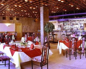 Dubna 3 Hotel - Doebna - Restaurant